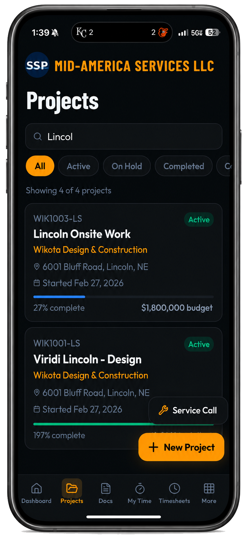 Site Service Pro mobile app projects list with search, status filters, budgets, and progress